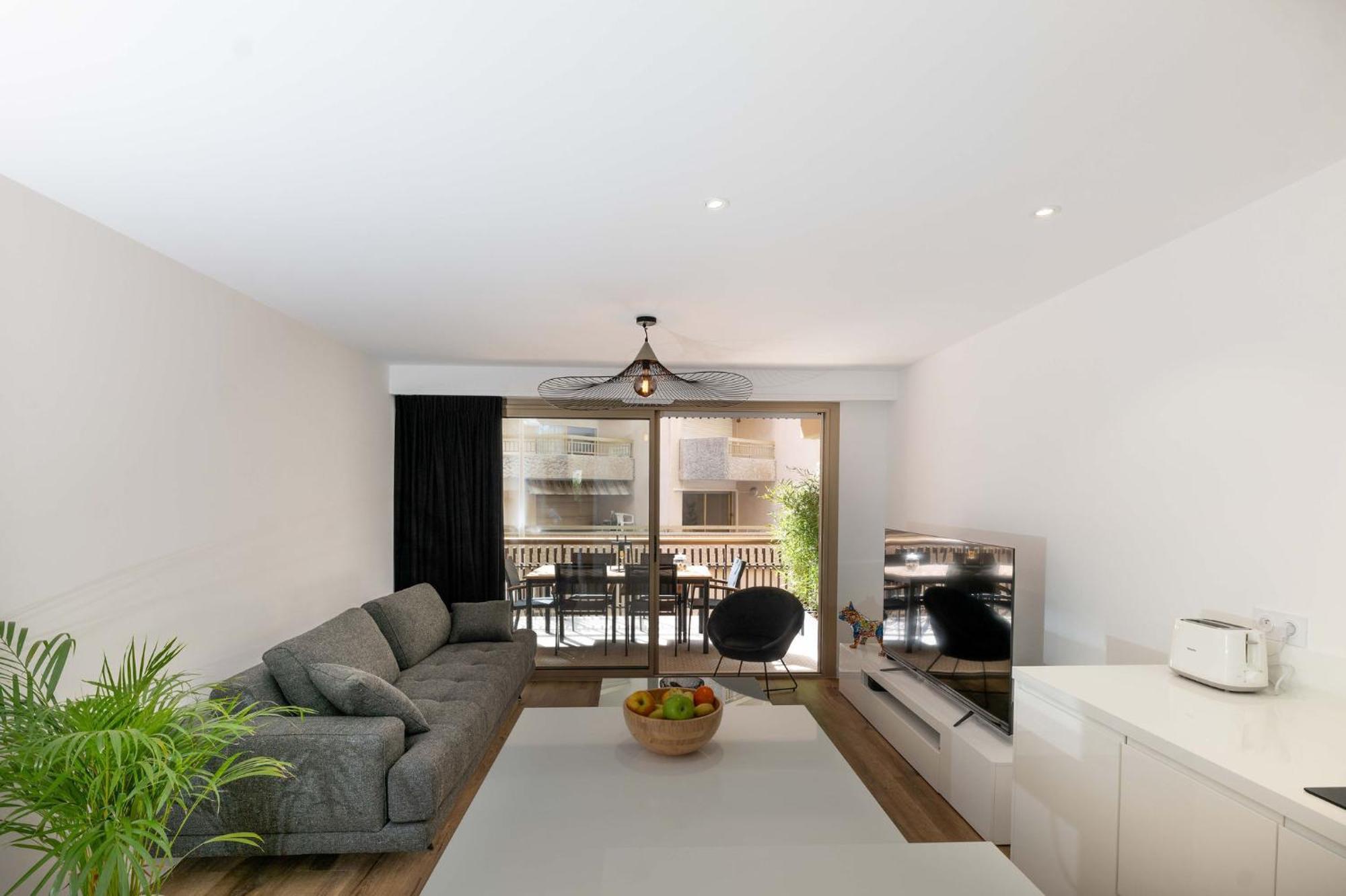 Somptueux Appartement 20M Plages Avec Vue Mer Antibes Esterno foto