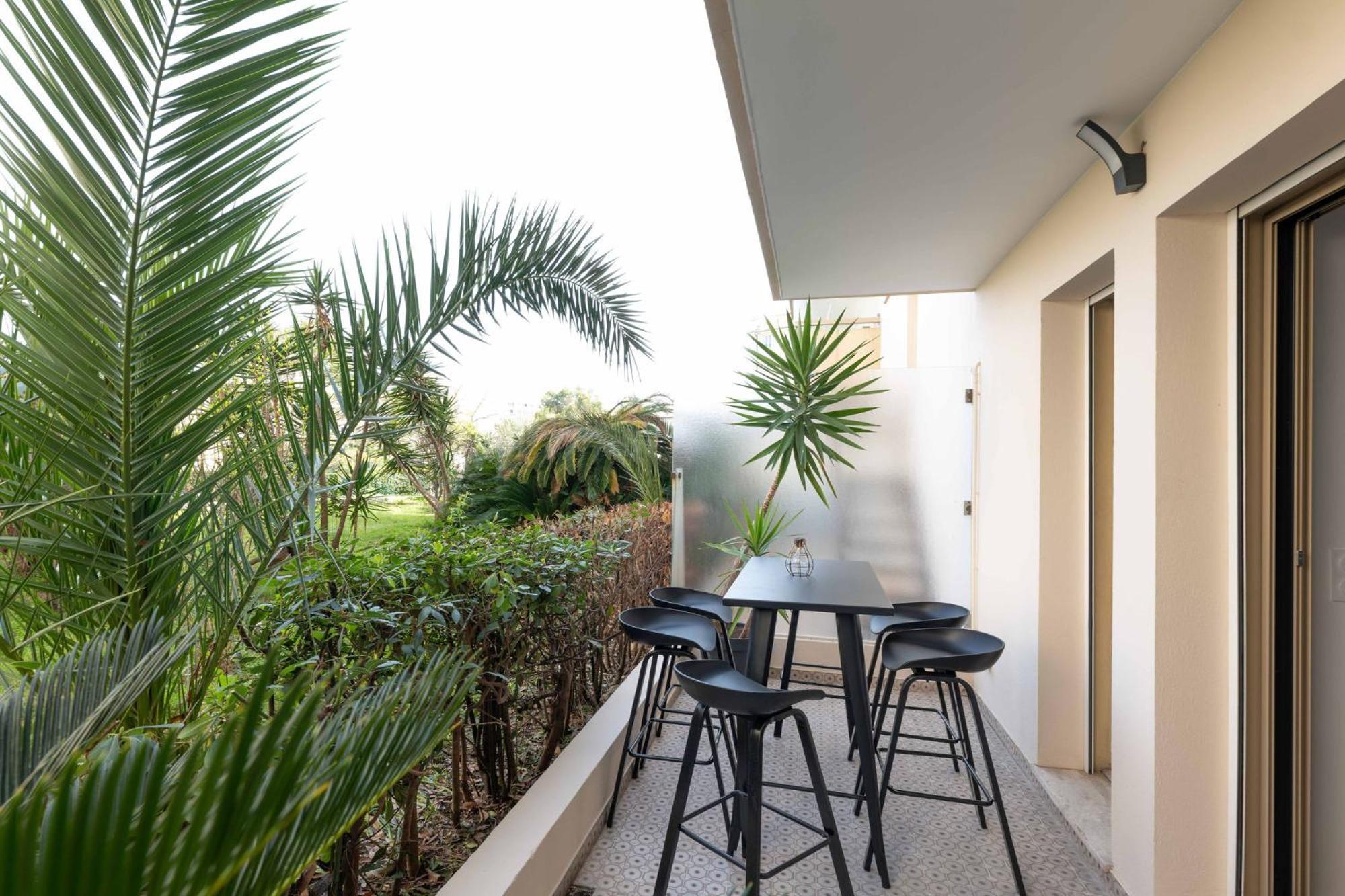 Somptueux Appartement 20M Plages Avec Vue Mer Antibes Esterno foto